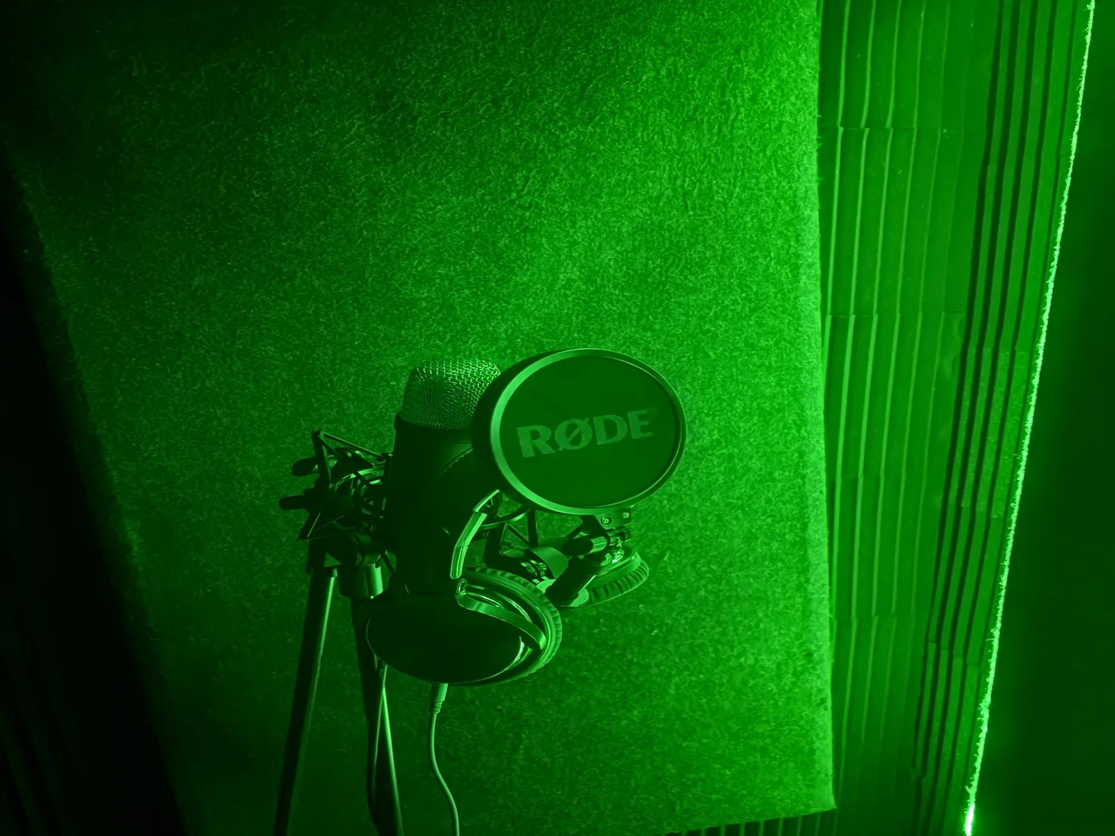 Recording room van Soundlab Studio in avondverlichting, foto 1